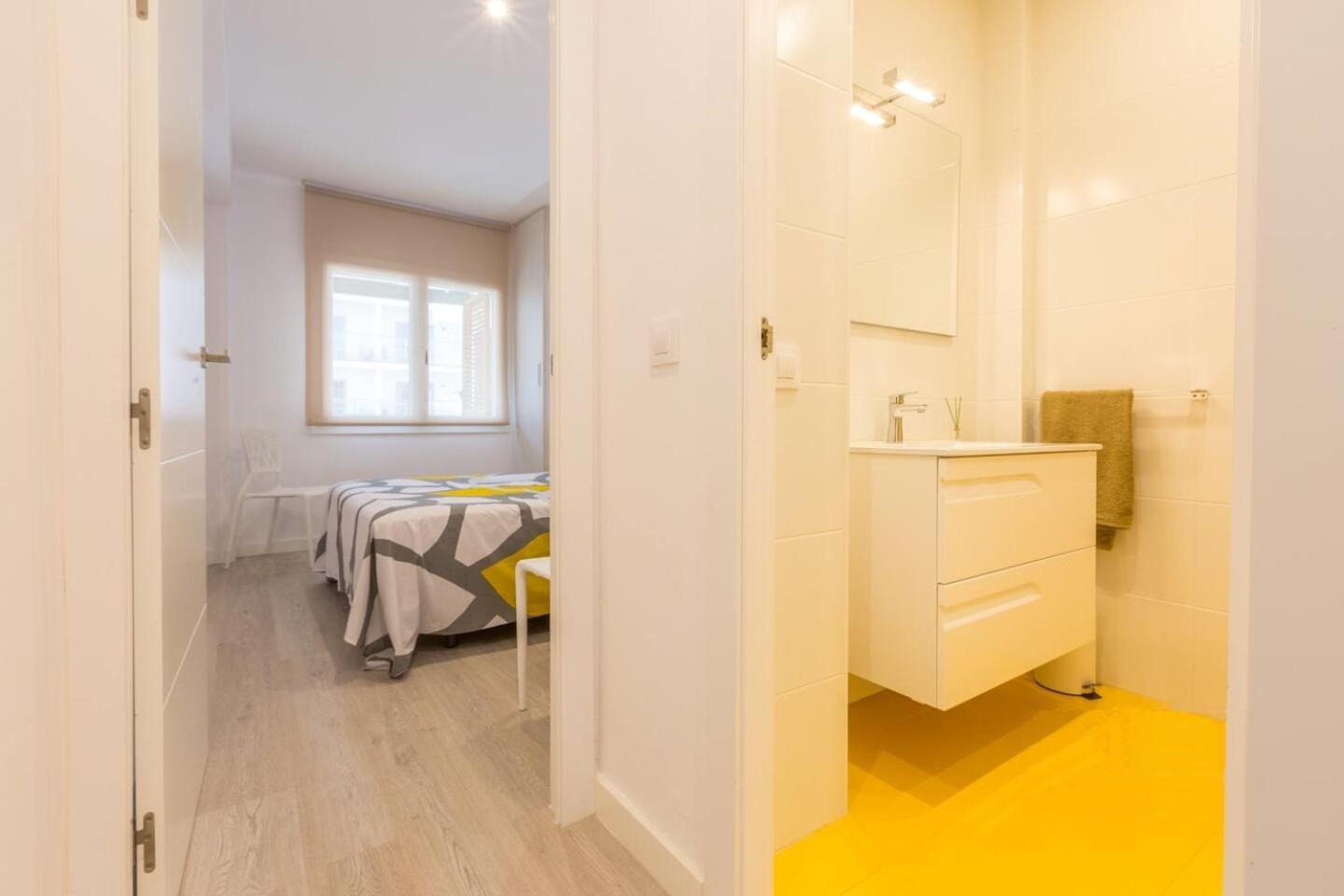 Uhc Carlos V Apartments Salou Exterior photo